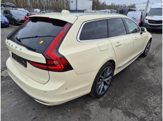 2022 Volvo V90 Kombi Plus Bright