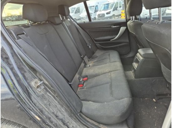 2015 BMW 1er Lim. 118d Advantage