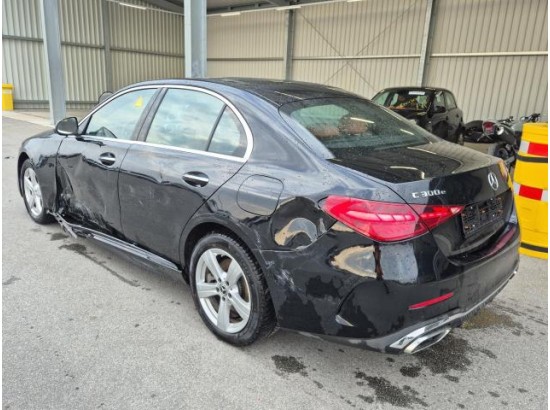 2025 Mercedes-Benz C -Klasse Lim. C 300 e 4Matic Edition AMG Line