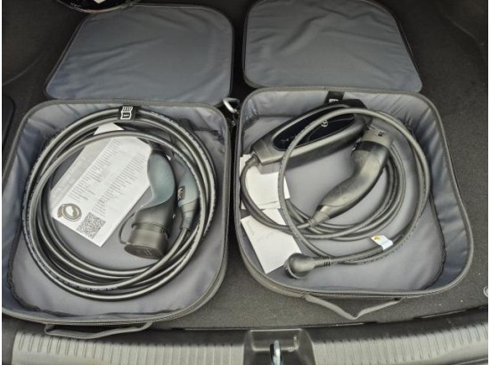 2025 Mercedes-Benz C -Klasse Lim. C 300 e 4Matic Edition AMG Line