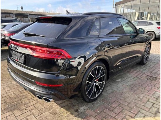 2023 Audi SQ8 4.0 TFSI quattro competition plus