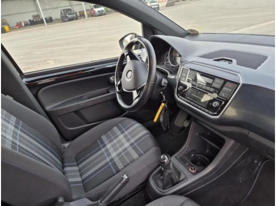 2016 Volkswagen up! club up!