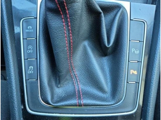 2015 Volkswagen Golf VII Lim. GTI Performance BMT