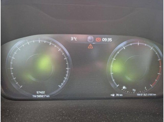 2019 Volvo XC40 Momentum Pro AWD