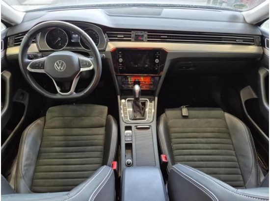 2024 Volkswagen Passat Variant Elegance