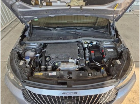 2024 Peugeot 2008 Allure