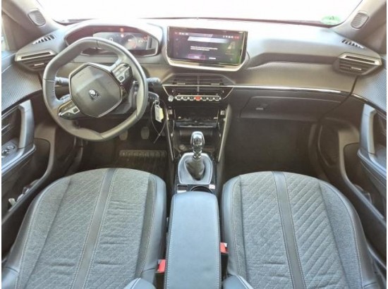 2024 Peugeot 2008 Allure