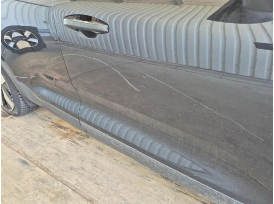 2023 Volvo XC40 Ultimate Recharge Pure Electric 2WD