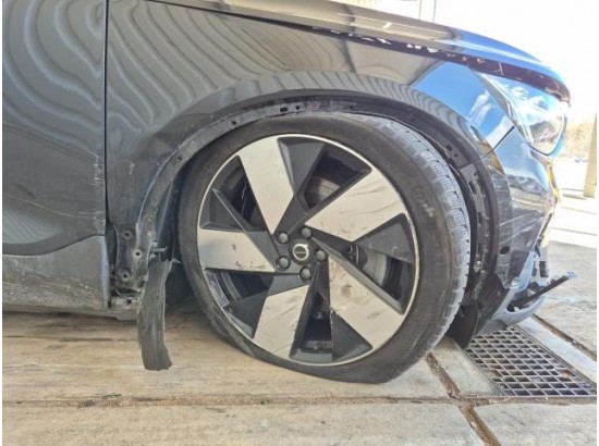 2023 Volvo XC40 Ultimate Recharge Pure Electric 2WD