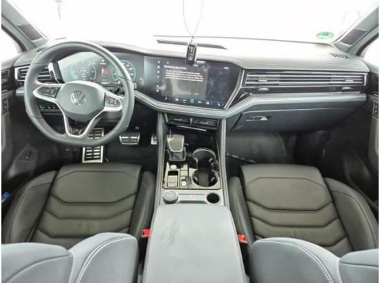 2025 Volkswagen Touareg 3.0 TDI 170 kW 4Motion R-Line