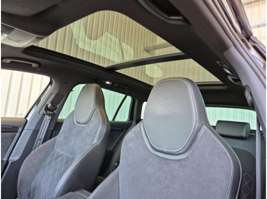 2022 Skoda Superb Combi SportLine