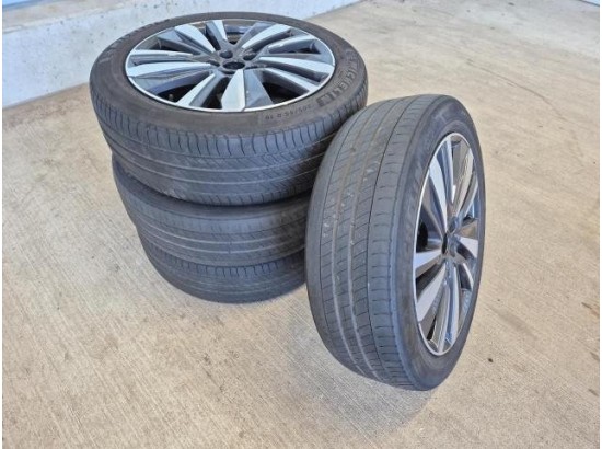 2020 Peugeot 3008 Hybrid4 300 GT