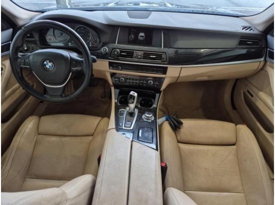 2015 BMW 5er Touring 520d