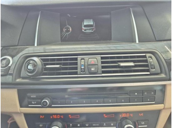 2015 BMW 5er Touring 520d