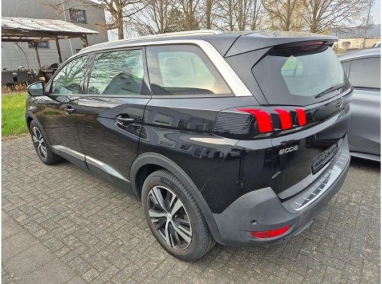 2020 Peugeot 5008 Allure