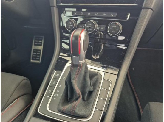 2016 Volkswagen Golf VII Lim. GTI Clubsport BMT