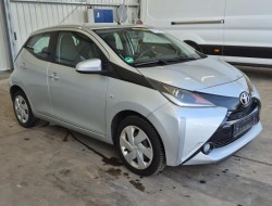 2015 Toyota AYGO x-play touch
