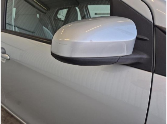 2015 Toyota AYGO x-play touch