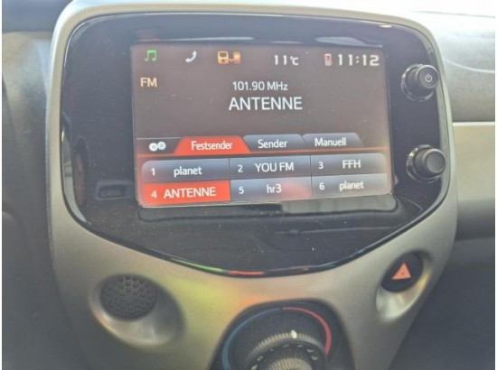 2015 Toyota AYGO x-play touch