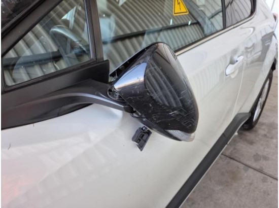 2017 Toyota C-HR Hybrid Style