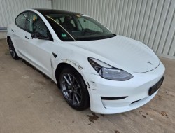 2022 Tesla Model 3 Basis RWD