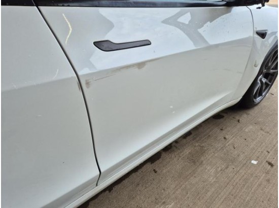 2022 Tesla Model 3 Basis RWD