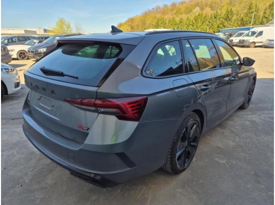 2025 Skoda Octavia Combi 2.0 TSI 195 kW RS