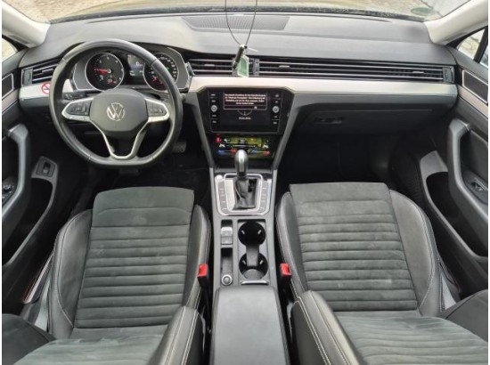 2024 Volkswagen Passat Variant Elegance