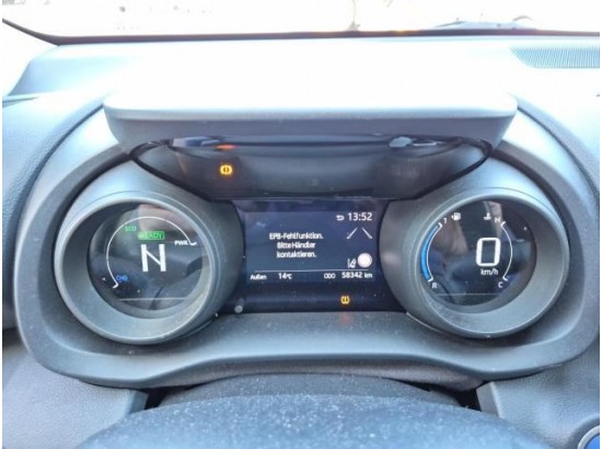 2020 Toyota Yaris Hybrid Club