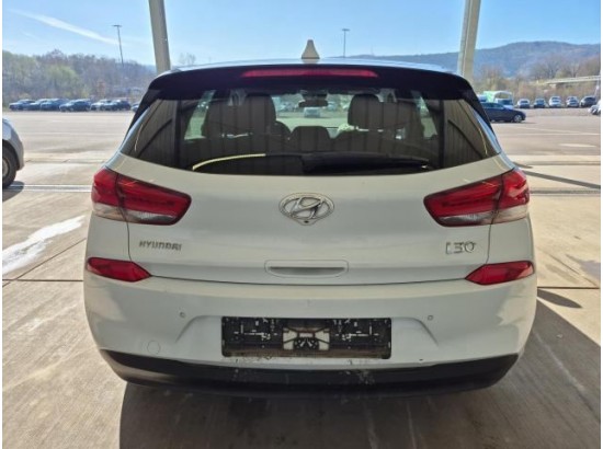 2017 Hyundai i30 Intro