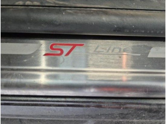 2018 Ford Focus Lim. ST-Line