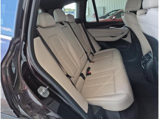 2020 BMW X3 xDrive 20 i Luxury Line