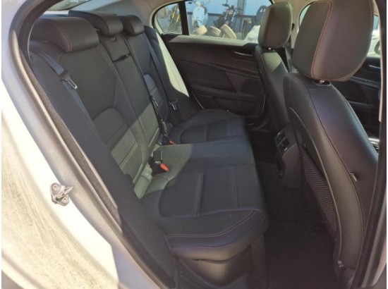 2015 Jaguar XE Prestige