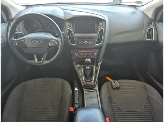 2015 Ford Focus Turnier Titanium