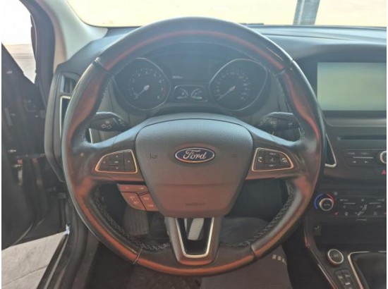 2015 Ford Focus Turnier Titanium
