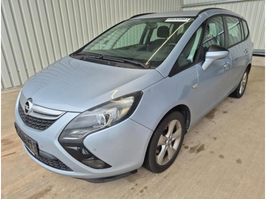 2016 Opel Zafira C Tourer drive