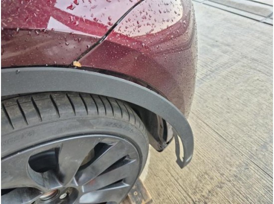 2024 Tesla Model Y Performance Allradantrieb