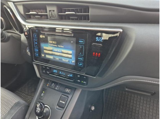 2019 Toyota Auris Hybrid Team D