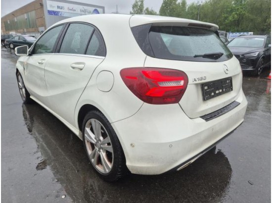 2016 Mercedes-Benz A-Klasse A180