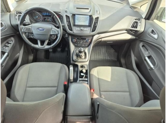 2017 Ford Grand C-Max Titanium