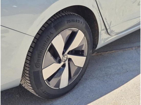 2025 Volkswagen Passat Variant 1.5 eTSI 110 kW Business
