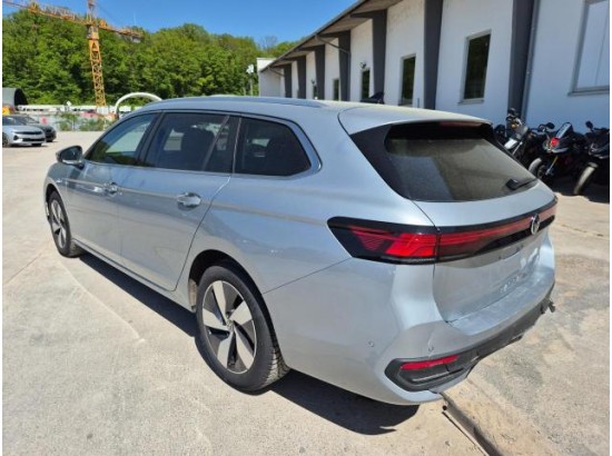 2025 Volkswagen Passat Variant 1.5 eTSI 110 kW Business