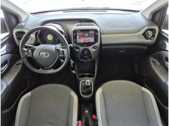 2021 Toyota AYGO x-play Team D