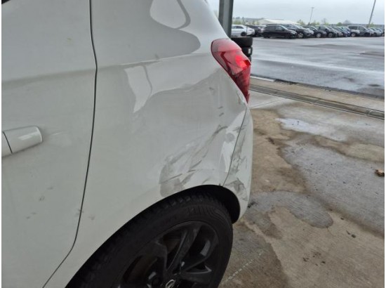 2015 Opel Corsa E Color Edition