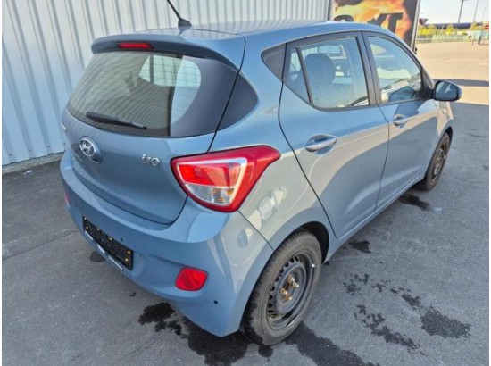 2015 Hyundai i10 blue Trend