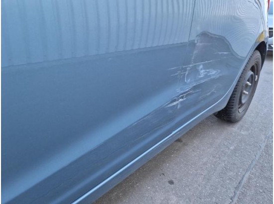 2015 Hyundai i10 blue Trend