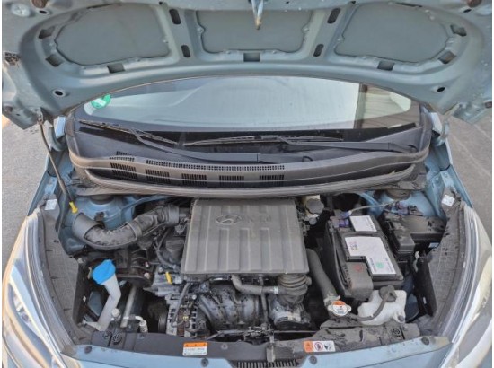 2015 Hyundai i10 blue Trend