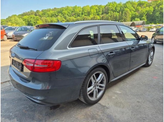 2015 Audi A4 Avant S line Sportpaket / plus