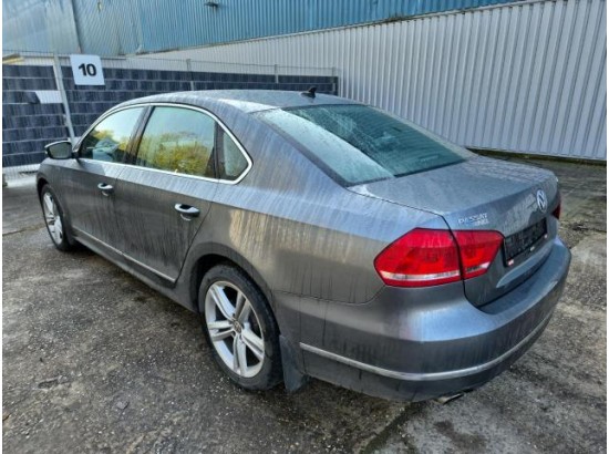 2016 Volkswagen Passat