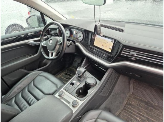 2020 Volkswagen Touareg Basis 4Motion